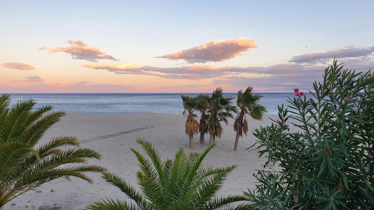 Vista de los Angeles-Rumina Casa Rainbow - Boutique Bed & Breakfast (Adults Only) מראה חיצוני תמונה