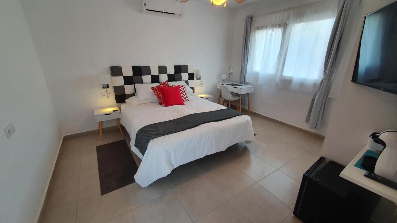 Vista de los Angeles-Rumina Casa Rainbow - Boutique Bed & Breakfast (Adults Only) מראה חיצוני תמונה