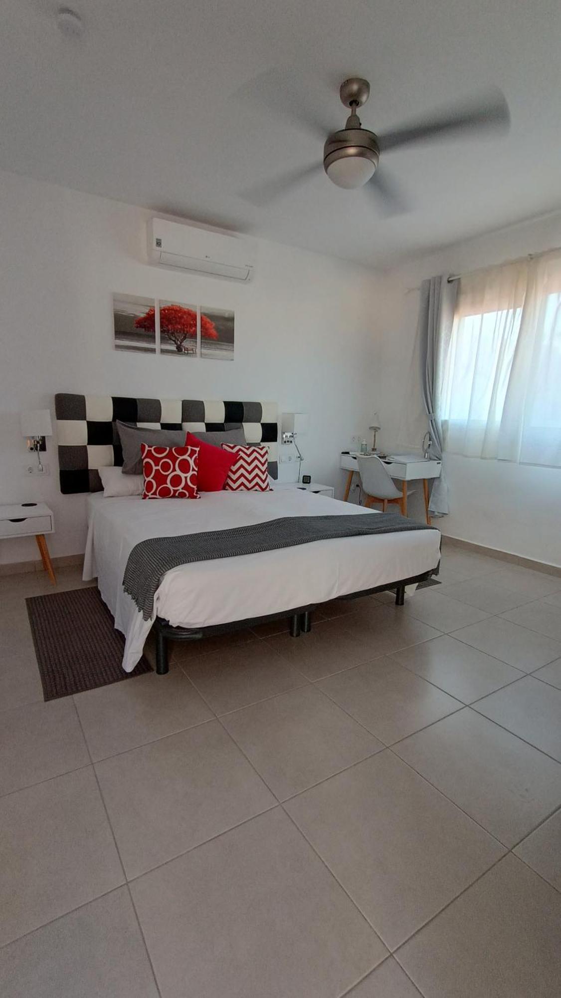 Vista de los Angeles-Rumina Casa Rainbow - Boutique Bed & Breakfast (Adults Only) מראה חיצוני תמונה